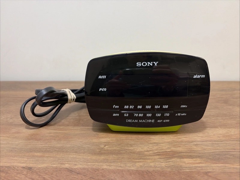 SONY DREAM MACHINE ICF-C111 AM/FM GREEN ALARM CLOCK RADIO TESTED WORKS