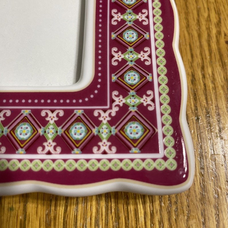 Vera Bradley Collection Ceramic Picture Frame for 4x6 Photos 6.25 in x 8 in gallery