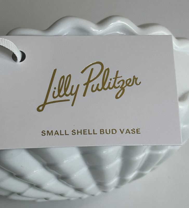 NEW with Tags - Lilly Pulitzer Ceramic Small Shell BUD VASE White - O1 gallery