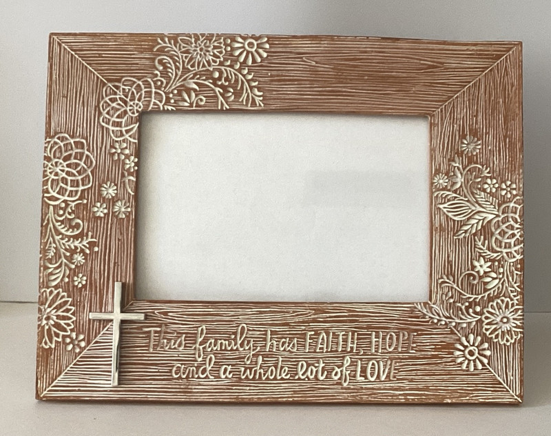 Hallmark Family Photo Frame Faith Hope Love Wood Texture Cross Floral Design 9”L