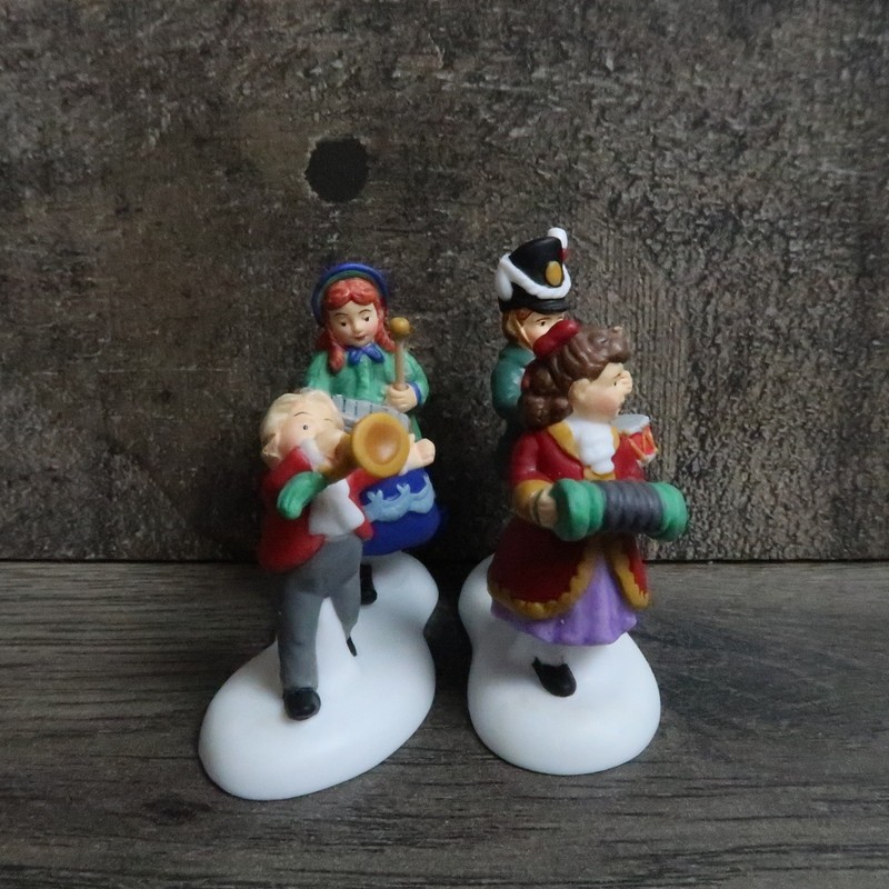 Dept 56 Christmas Morning Parade Dickens Village 2pc Set gallery
