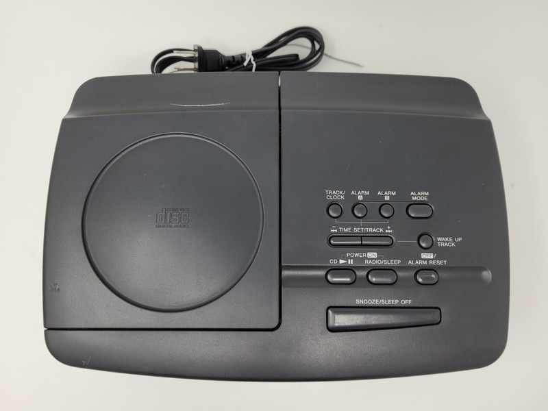 Sony FM/AM CD Alarm Clock Radio ICF-CD810 - CLEANED & TESTED gallery