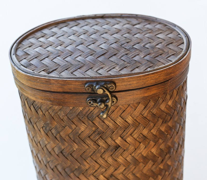 Tropical Tiki Style Vintage Oval Dark Brown Wicker Knitting Basket w Lid & Clasp gallery