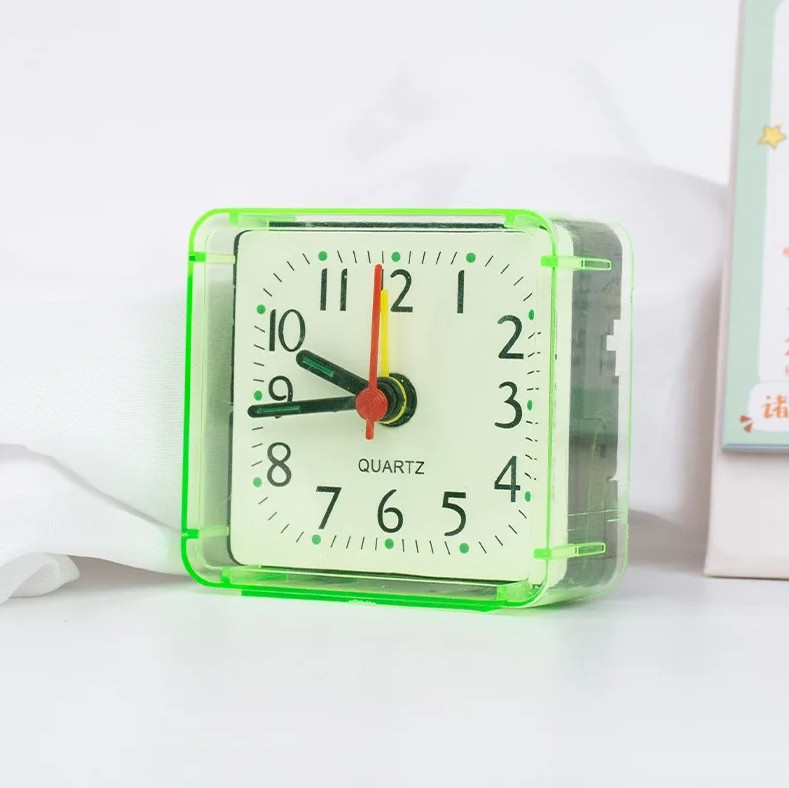 1 pc Mini Square Alarm Clock Compact Quartz Travel Desk Clock gallery