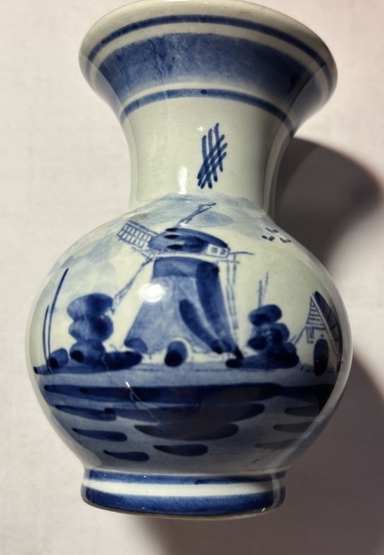 VTG Delft Blue/White Mini Bud Vase Holland Windmill Dutch #299 4″ tall 3.5″ wide