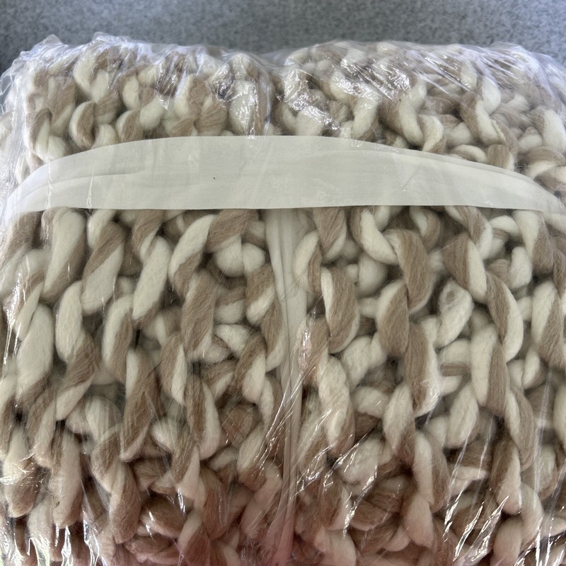 NEW! Pottery Barn Chunky Handknit Throw 44" x 56" in Neutral gallery