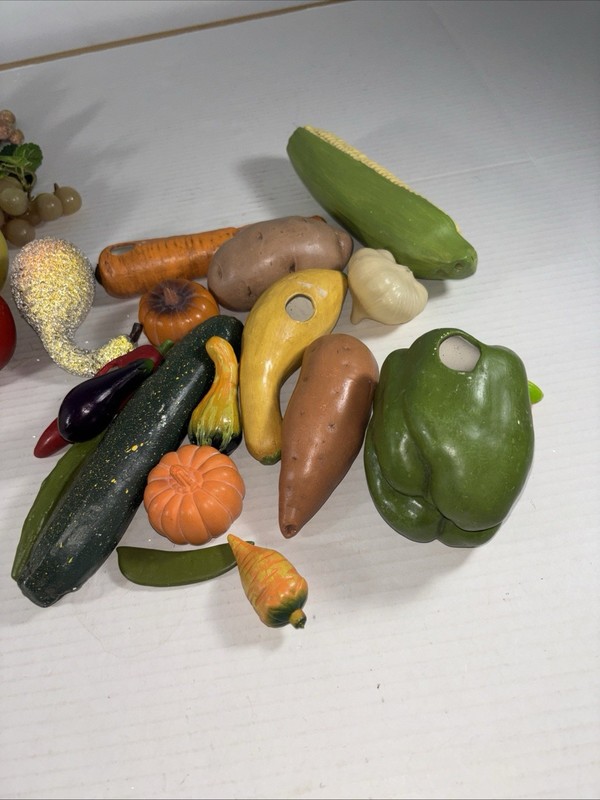 Lot of 31 Ceramic and Plastic Fruit and Vegetables Grapes Apple Pear Corn Pepper gallery