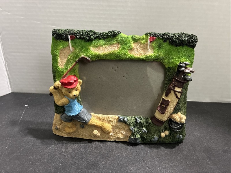 Golf photo frame ceramic resin golf clubs Teddy bear 4 x 6. Classic Frame!