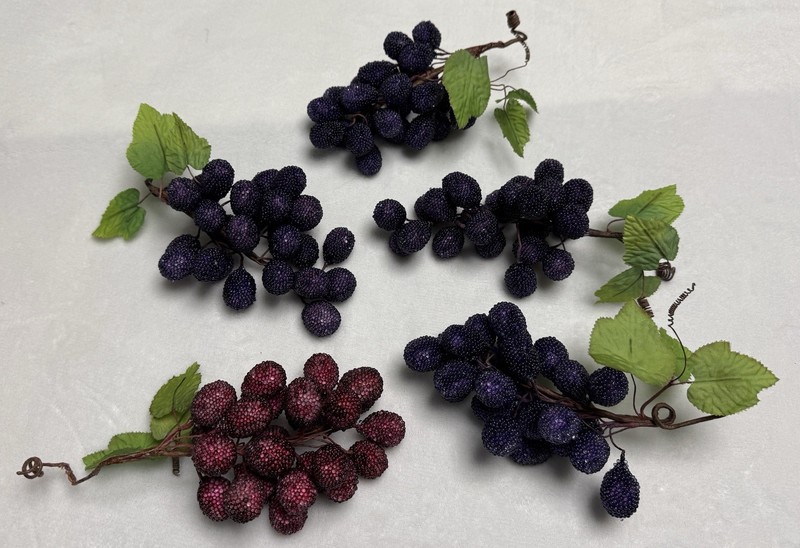 Beaded Grape Clusters 4 Purple, 1 Red