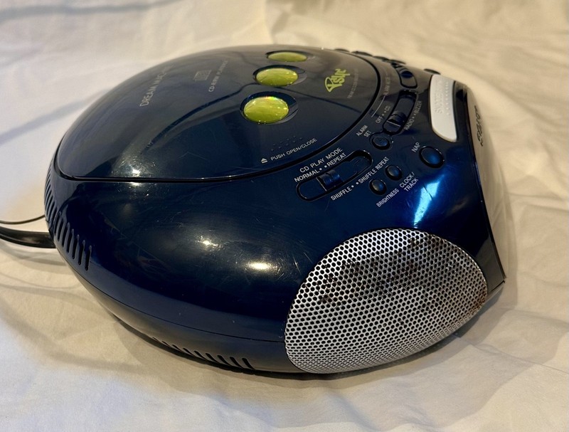 Sony Dream Machine Psyc ICF-CD831 CD Alarm Clock Radio navy gallery