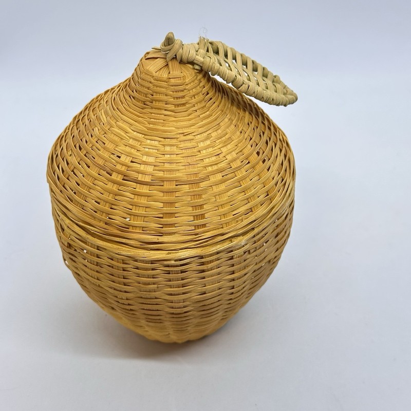 Vintage Woven Wicker Rattan Pear Shaped Storage Multipurpose Basket 6 3/8" Tall gallery