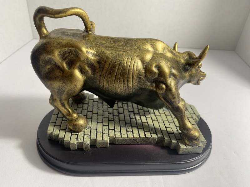 Wall Street Charging Bull Statue Bronze Finish New York Office Desk Decor 💯🇺🇸 gallery