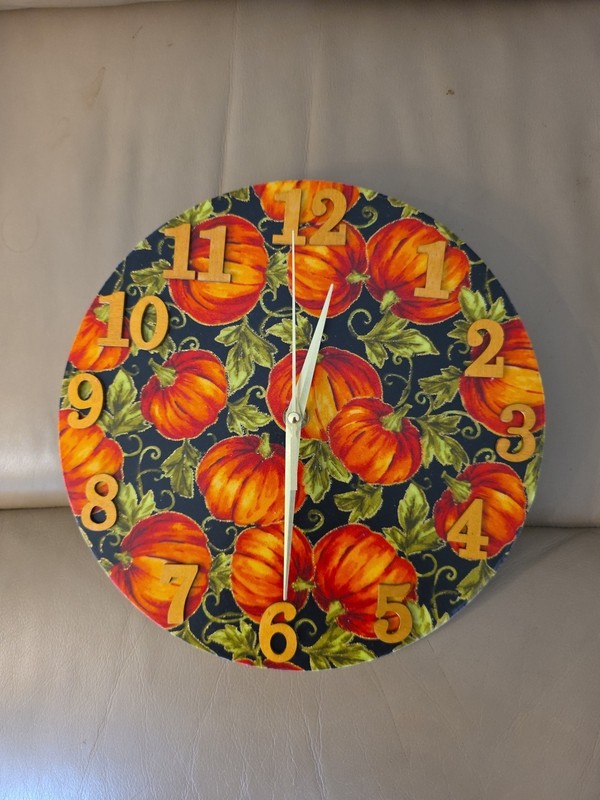 10″ WALL CLOCK HAND MADE 1AA BATTERY (not Included) HANGER INCLUDED