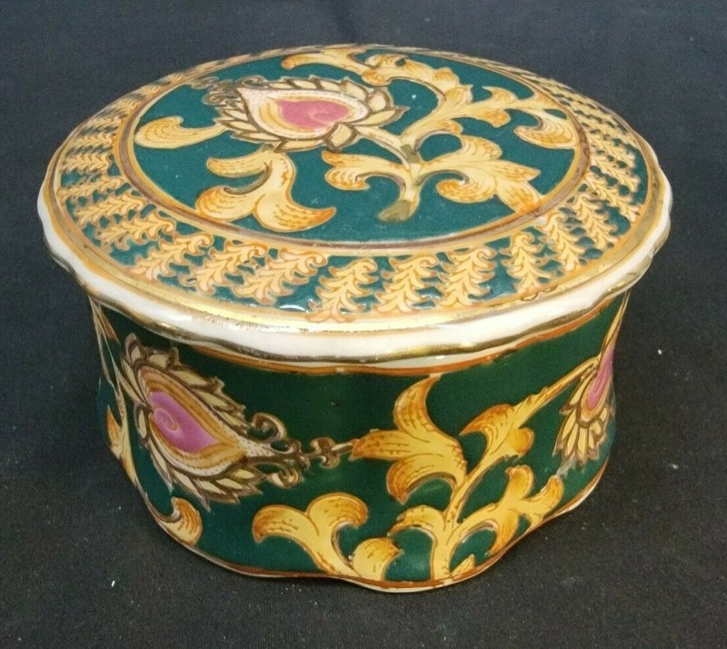 VINTAGE ~ Decorative Bowl w/Lid “Victorian” Design By CRIENTAL – Made In China