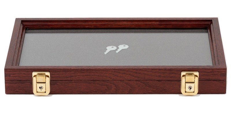 Two Timbers Medium Display Case Cherry Finish 2″x9″x15″ Knife Arrowhead Pins