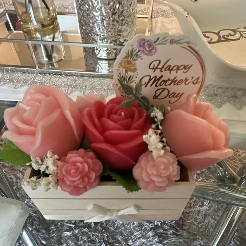 Organic candles bouquets (variety of colors and scents) for any occasion. gallery