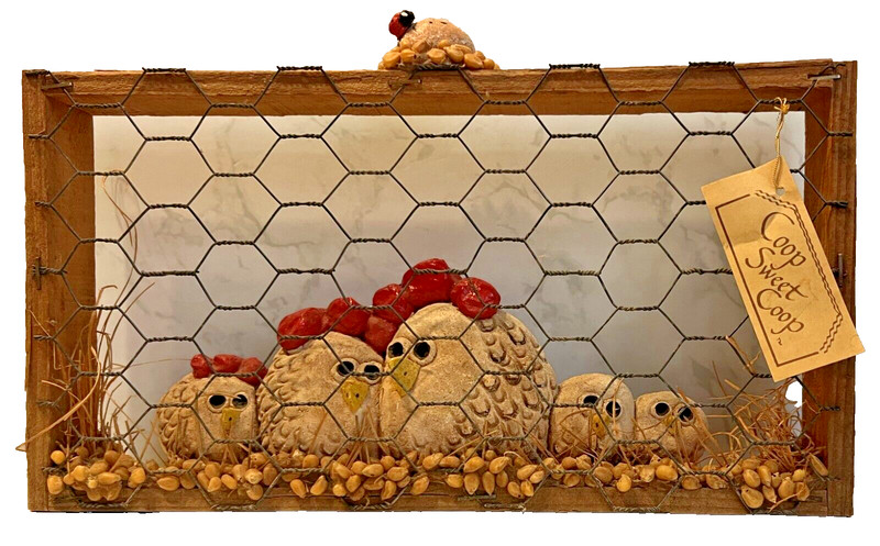 VTG Country Rustic Wall Hanging – Wooden Chickens W/Chicken Wire NVS Enterprises