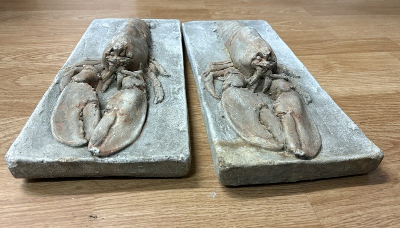 VTG Concrete Slab Lobster Hanging Wall Art 14.5x6x25x1” INDOOR/OUTDOOR WALL ART gallery