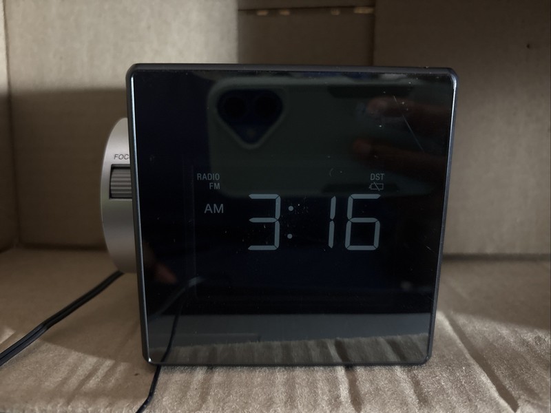 Sony ICF-C1PJ AM/FM Alarm Clock Radio Nature Sounds Time Projector TESTED Works gallery