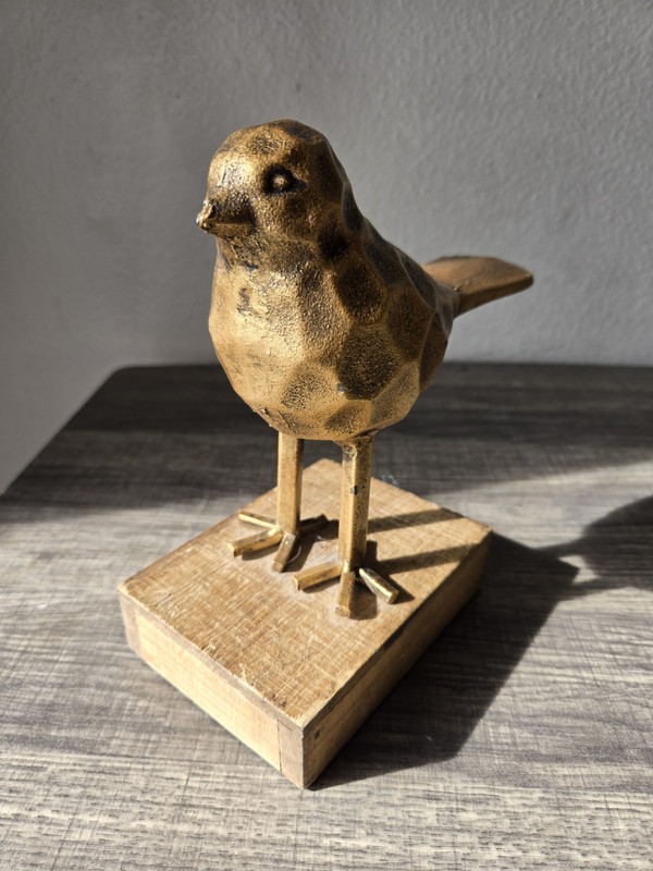 Modernist Gold Bird Figurine – Hammered Metal Look – Ashland Home Decor