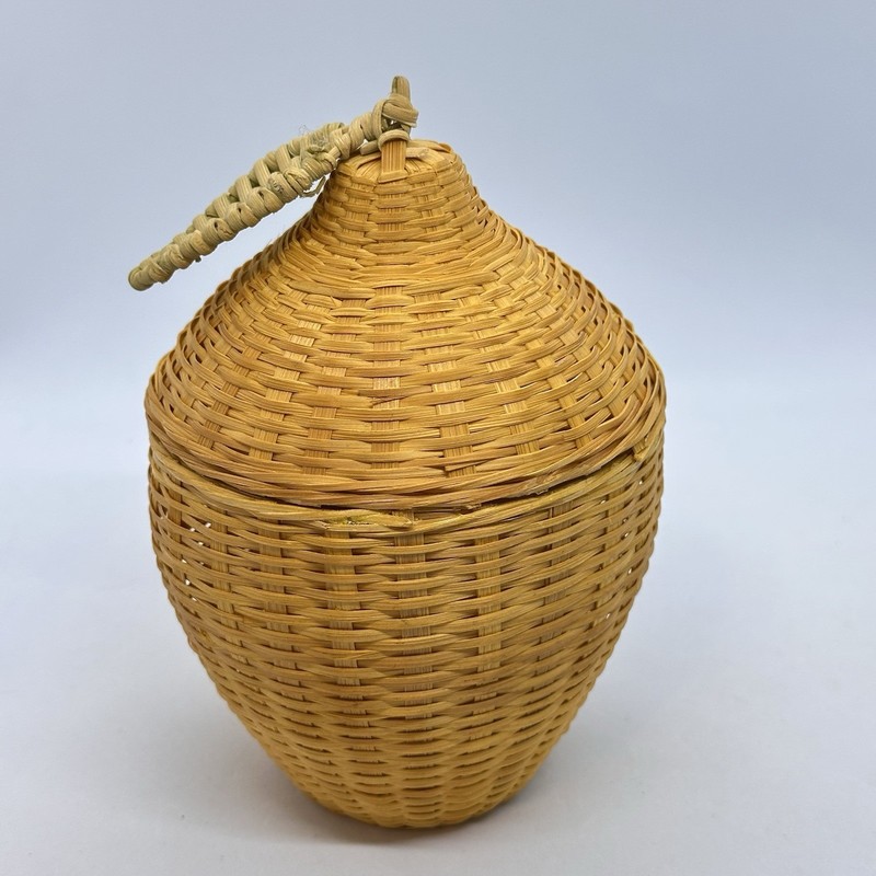 Vintage Woven Wicker Rattan Pear Shaped Storage Multipurpose Basket 6 3/8″ Tall
