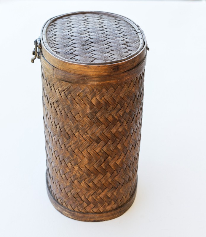 Tropical Tiki Style Vintage Oval Dark Brown Wicker Knitting Basket w Lid & Clasp gallery