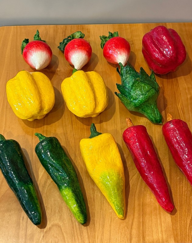 Vintage Glazed Paper Mache/Papier Mâché Hand Made Vegetables Decor Set of 12 gallery