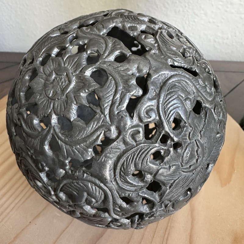 VTG Decorative Ball Sphere Orb 5 Inch Metal Open Work Texture Flower Motif Decor