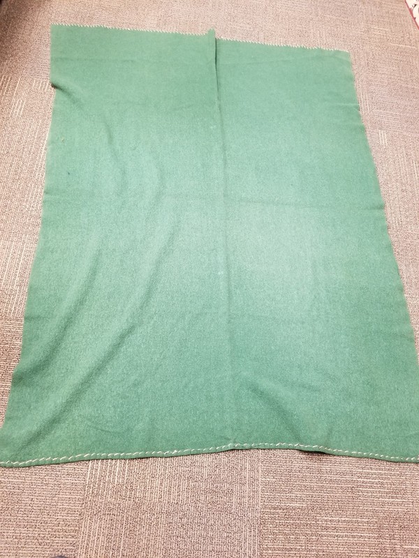VTG Numbered Kelly Green Wool Felted Blanket #4074 Odor Free w/ Whipstitch