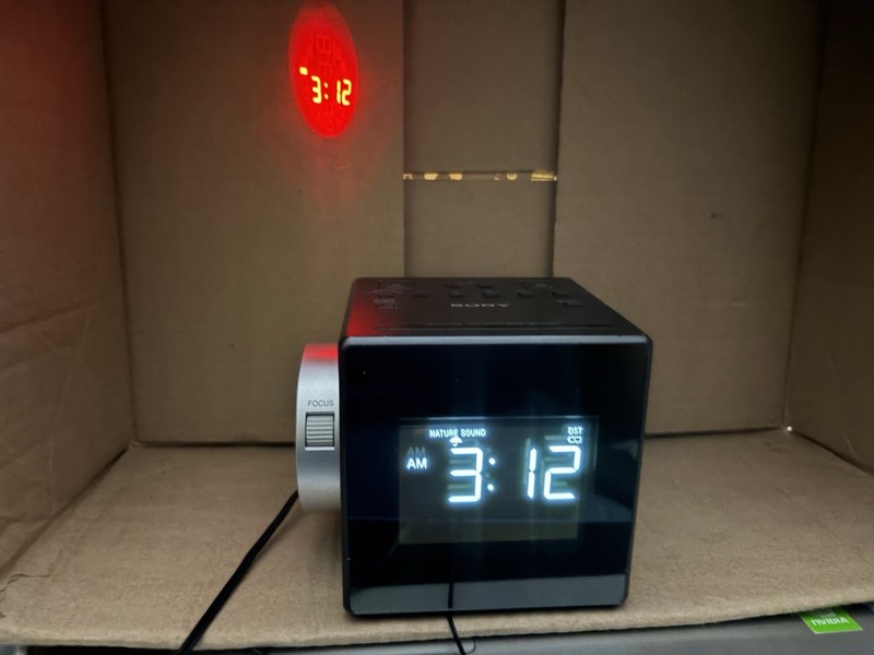 Sony ICF-C1PJ AM/FM Alarm Clock Radio Nature Sounds Time Projector TESTED Works