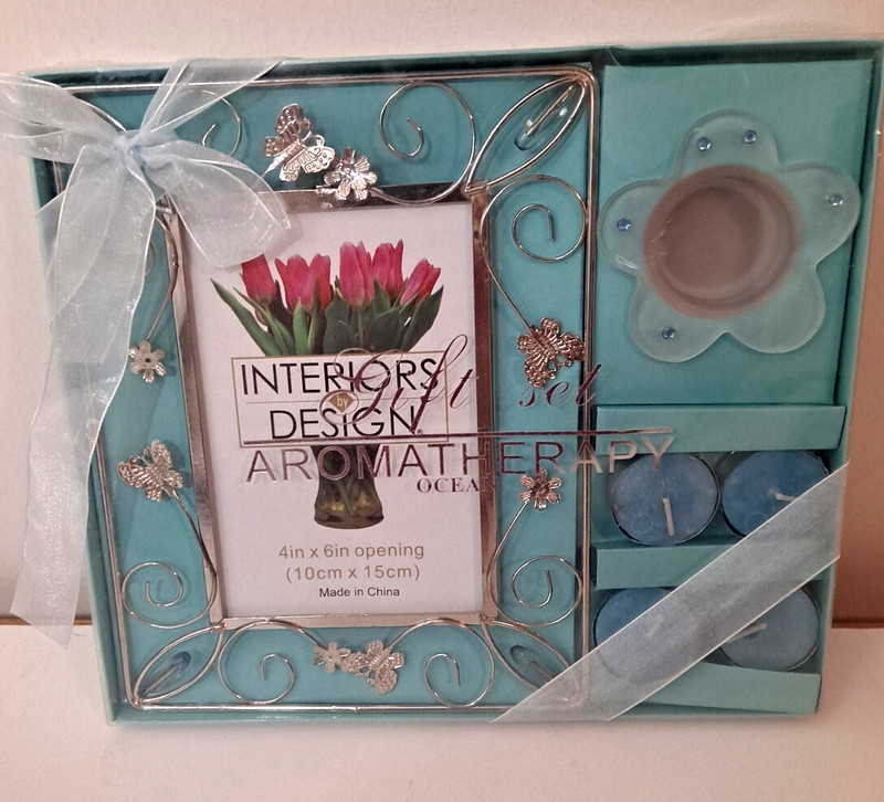 Photo Frame Aromatherapy Gift Set Candles, Ocean Butterfly & Flower Design 4 X 6