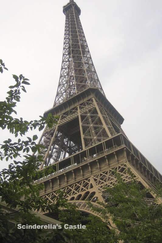 PARIS FRANCE EIFFEL TOWER CLOSE-UP Photo Picture Print 4X6, 5X7, 8X10, 8.5X11″