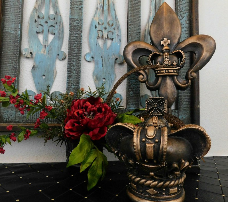 Crown Tabletop Finial GOLD LEAF handmade home decor Tuscan Royal Medieval NEW gallery
