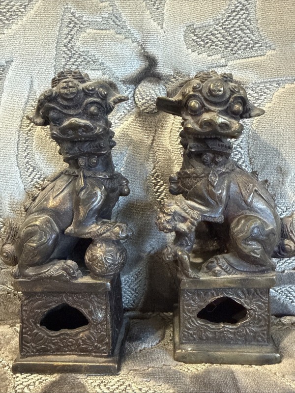 Vintage Set of Heavy Bronze Foo Dog Lion Bookends 7 inch x 3-1/2 inch