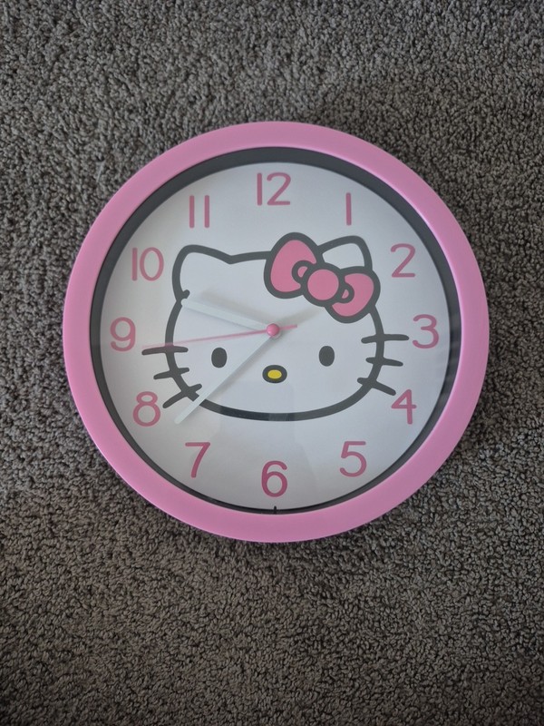 Hello Kitty Clock Pink Works (Gently Used) (Battery Not Included)