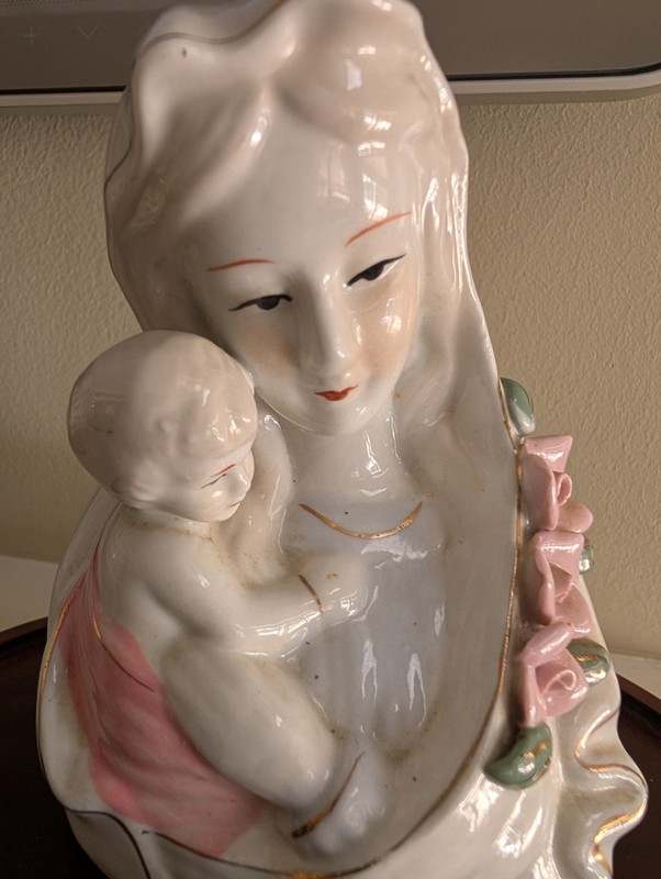 Virgin Mary baby Jesus figurine Religious Christian Catholic Decoration Vintage