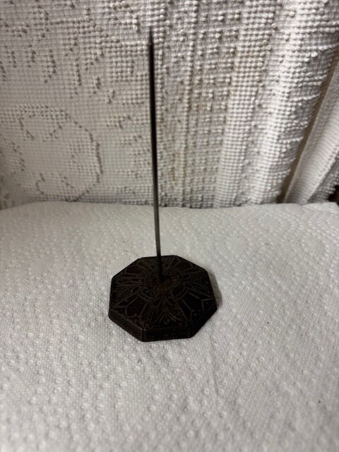Vintage Metal Bill Spike
