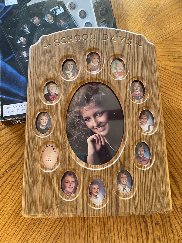 Robarb's SCHOOL DAYS Vintage 80s Solid Oak Wood Photo Frame Pre K - 12 Vintage gallery