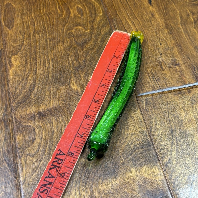 Murano style glass Vegetable 8" Asparagus Green Handblown paper weight decor gallery