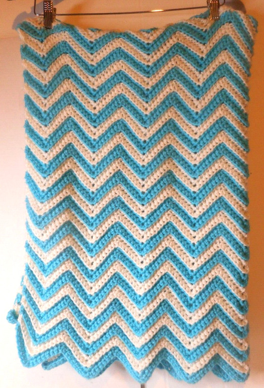 Crochet Teal & White Throw Chevron Stripe Lapghan Baby Blanket Handmade 35″x50″