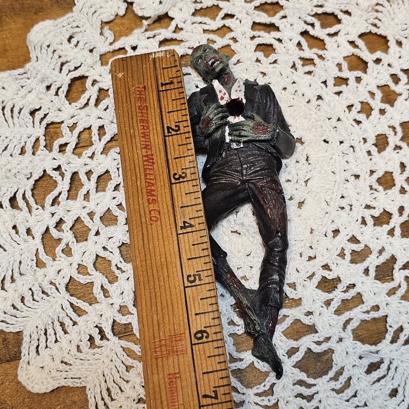 Zombie Pencil Pen/Pencil Holder Making it Look Impaled Office Desk Stationery gallery