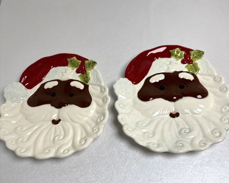 Cosmos Set of 2 African American Santa Christmas Holiday Plate gallery