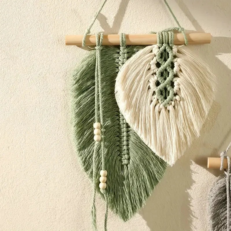 Small Macrame Wall Hanging Boho Woven Leaf Macrame Tapestry Wall Art for Bedroo