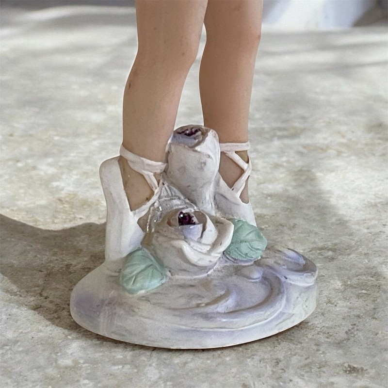 Greenbrier resin figurine Ballerina in position 6 3/4” inches tall gallery
