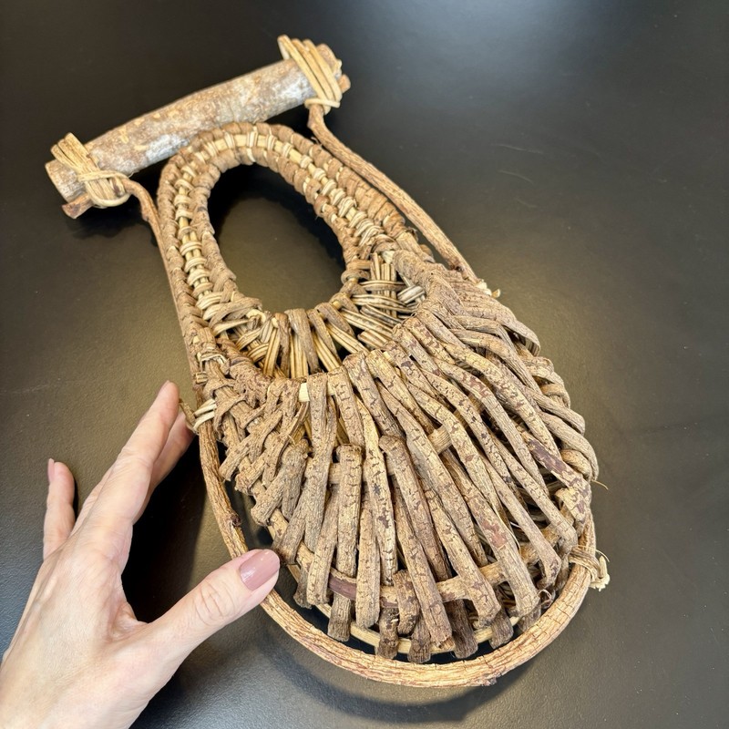Vintage Hand Woven Twig Raffia Vine Wall Pocket Basket Handmade Primitive Rustic