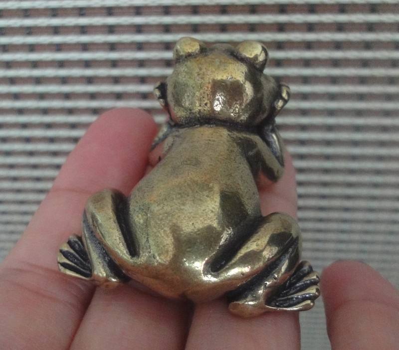 Solid Brass Thinking Frog Figurine Vintage Style Statue for Home Desk Decor gallery