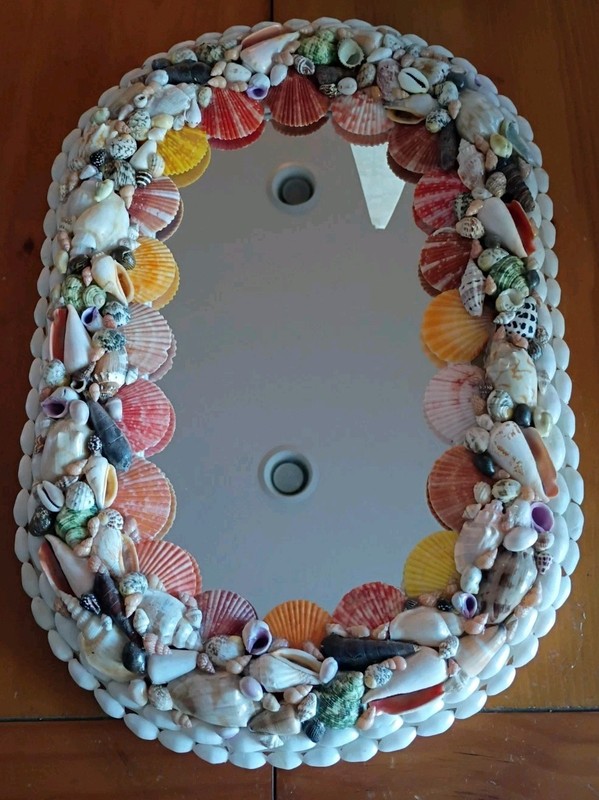 Oval Shell Framed Accent Mirror Multicolor Beach Style Wall Decor 13″x 19″