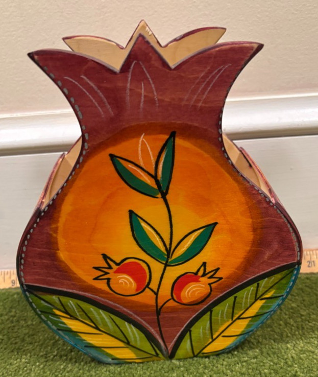 ORG. KAKADU Hand Made plywood Floral urn/vase Made in Israel 9” x 7.5”