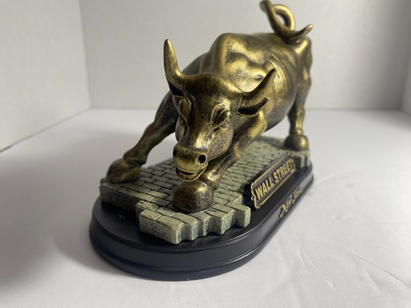 Wall Street Charging Bull Statue Bronze Finish New York Office Desk Decor 💯🇺🇸 gallery