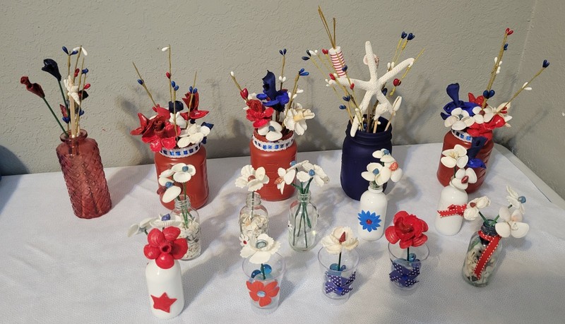 Patriotic Seashell USA floral Vase Home Decor Lot Of 15